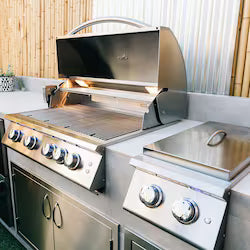 Summerset Sizzler Pro 32-in 4 Burner Built-In Natural Gas Grill w/ Rear Infrared Burner - SZRPRO32