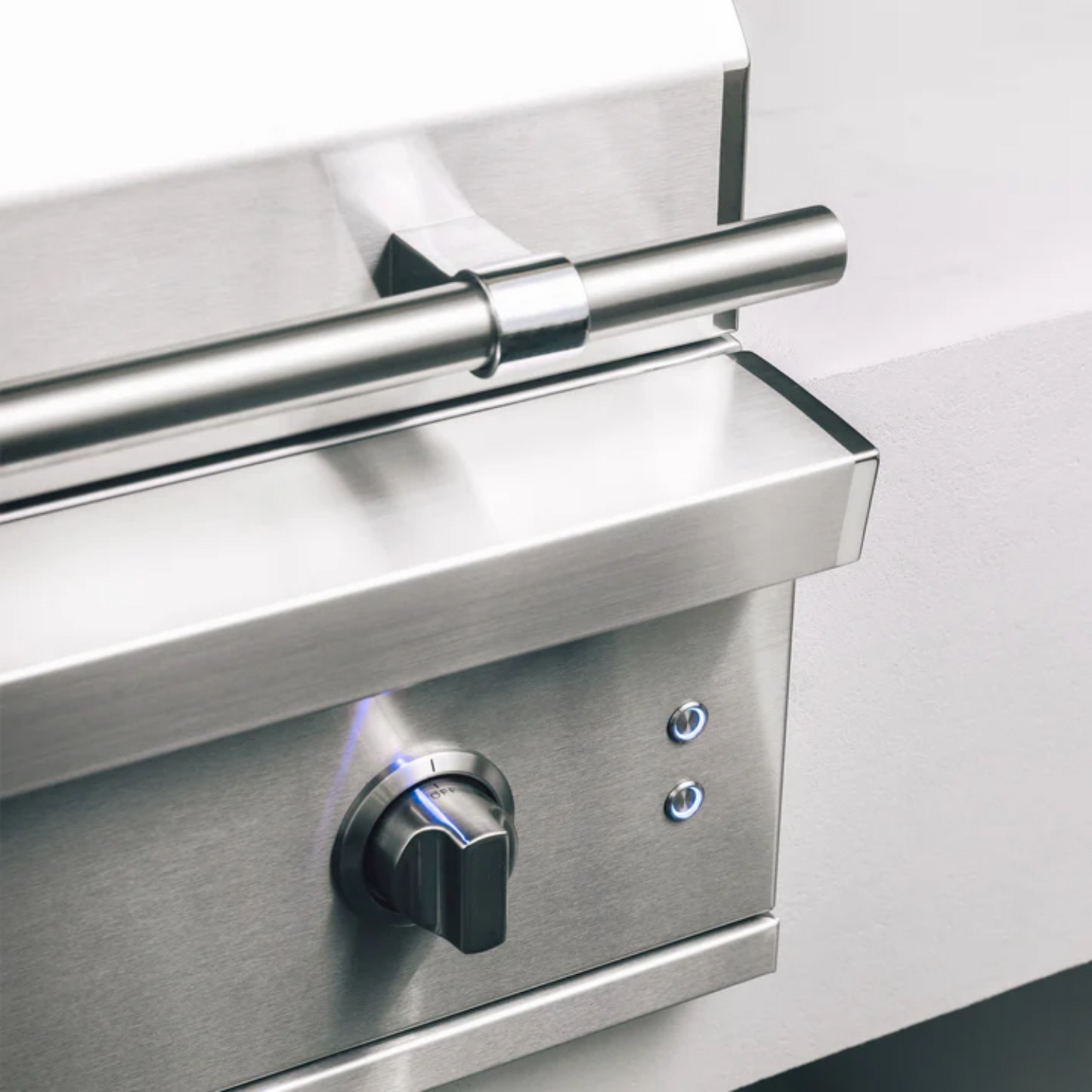 American Made Grills Atlas Freestanding 36 Inch Grill – ATS36-B + CART-ATLAS36