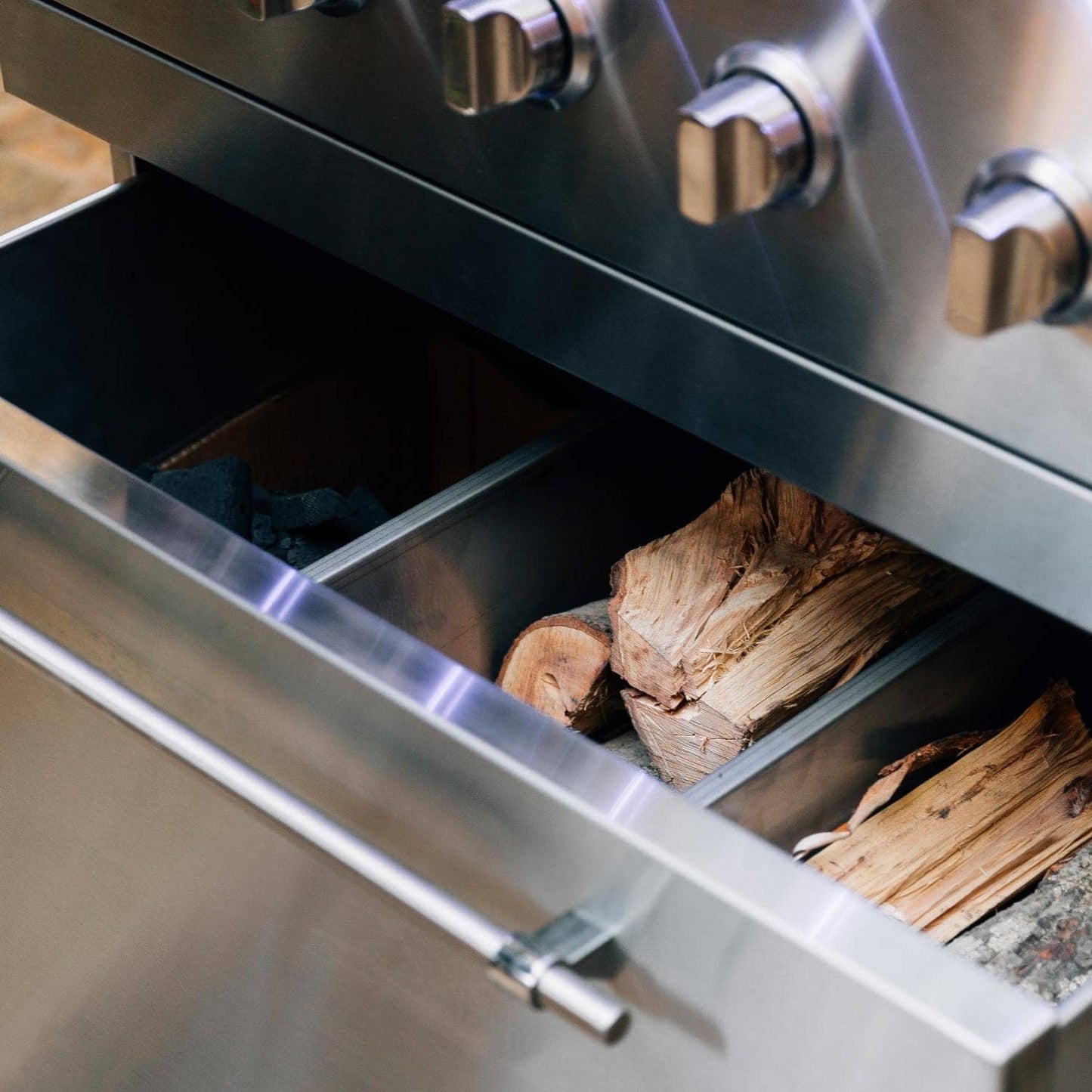 American Made Grills Muscle 54-Inch Freestanding Hybrid Grill – MUSFS54