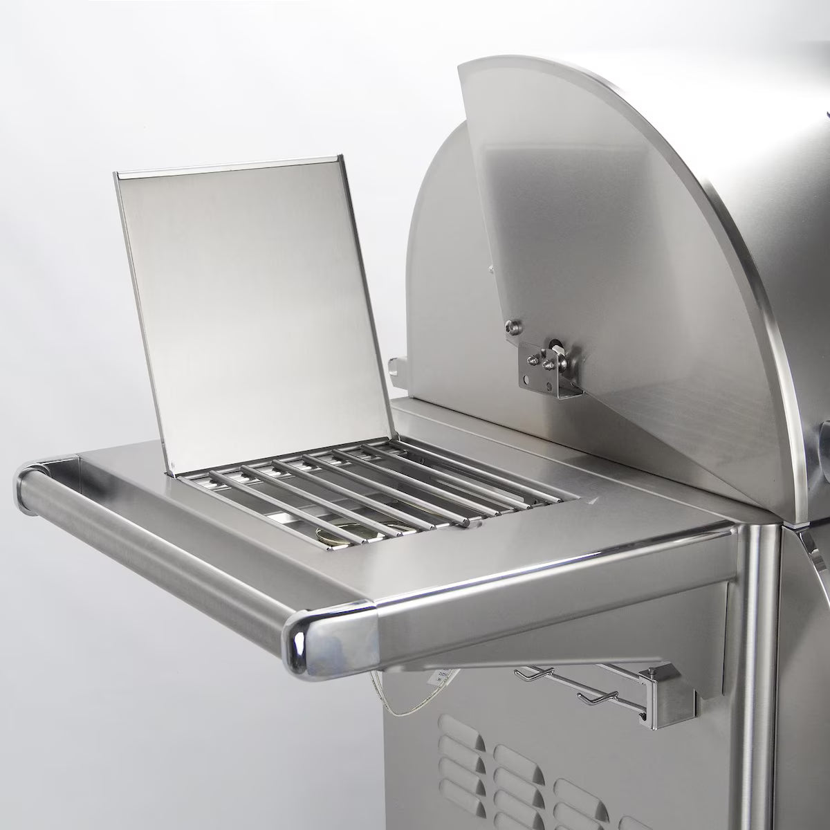 Fire Magic Aurora A430S 24-Inch Freestanding Propane Gas Grill With Side Burner And Analog Thermometer