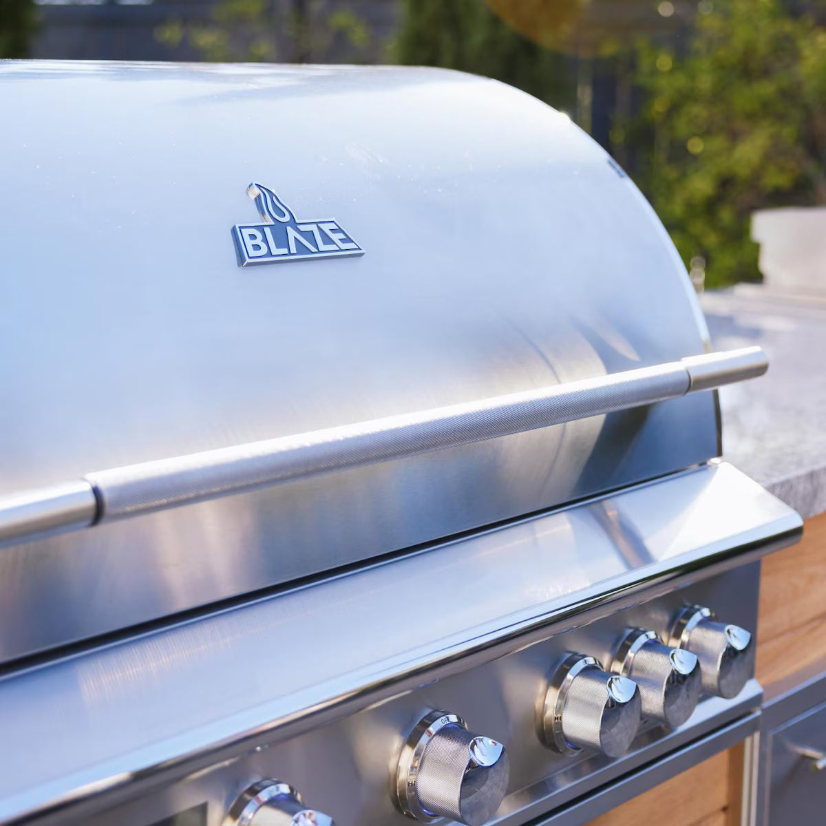 Blaze LTE PRO 32-in 4-Burner Built-In Natural Gas Grill w/ Digital Temperature Screen & Rotisserie - BLZ-4LTEPRO